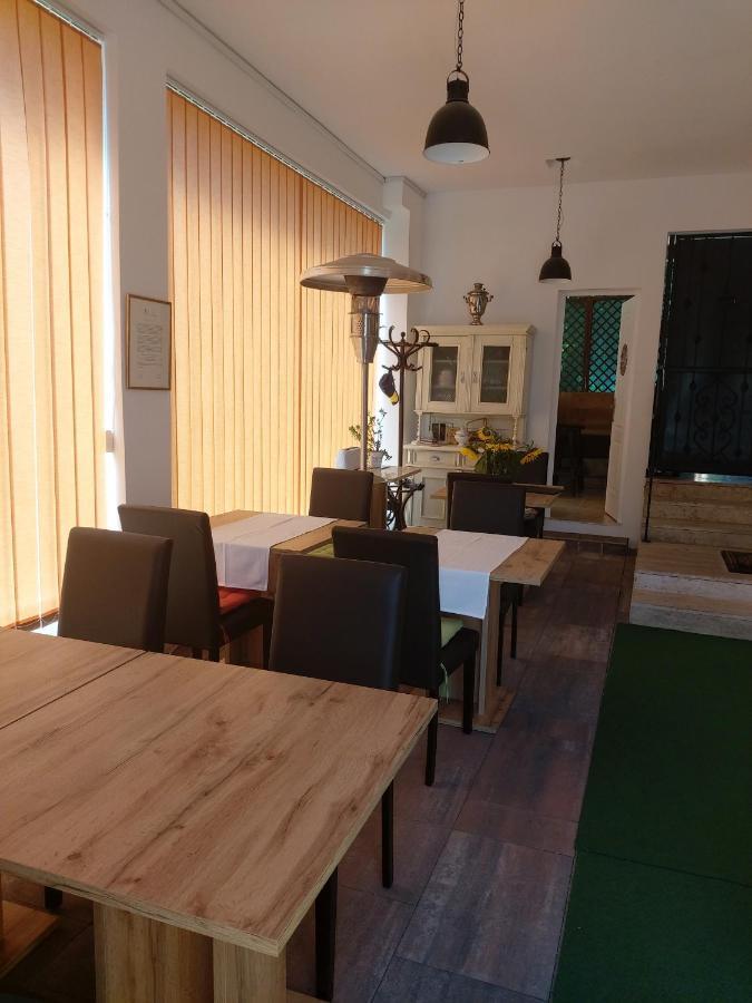 Horvath Fogado Panzio Hotel Сентендре Екстериор снимка