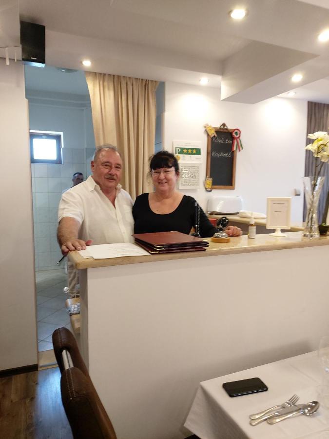 Horvath Fogado Panzio Hotel Сентендре Екстериор снимка