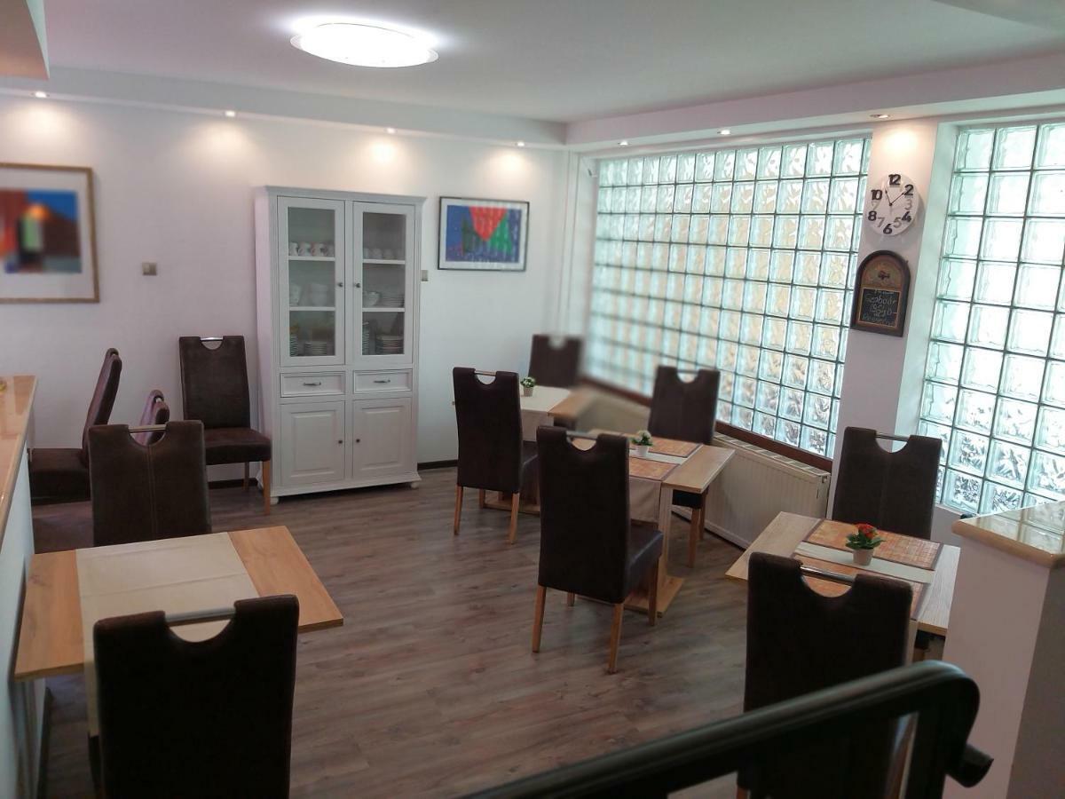 Horvath Fogado Panzio Hotel Сентендре Екстериор снимка